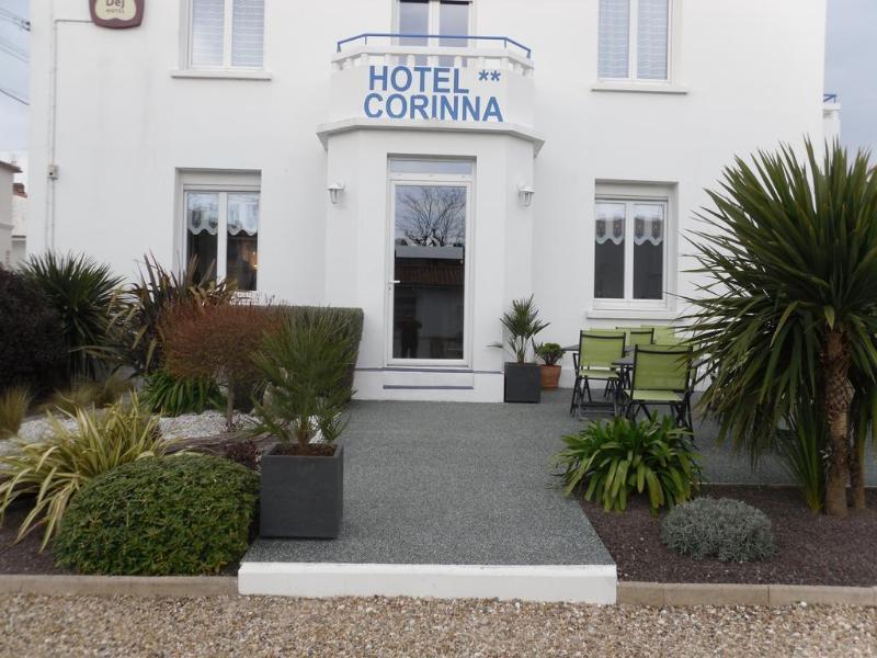 The Originals Access, Hotel Corinna, Роаян Екстериор снимка