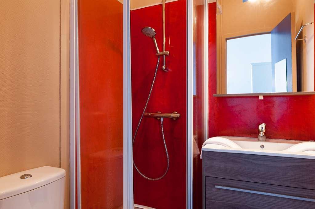 The Originals Access, Hotel Corinna, Роаян Екстериор снимка