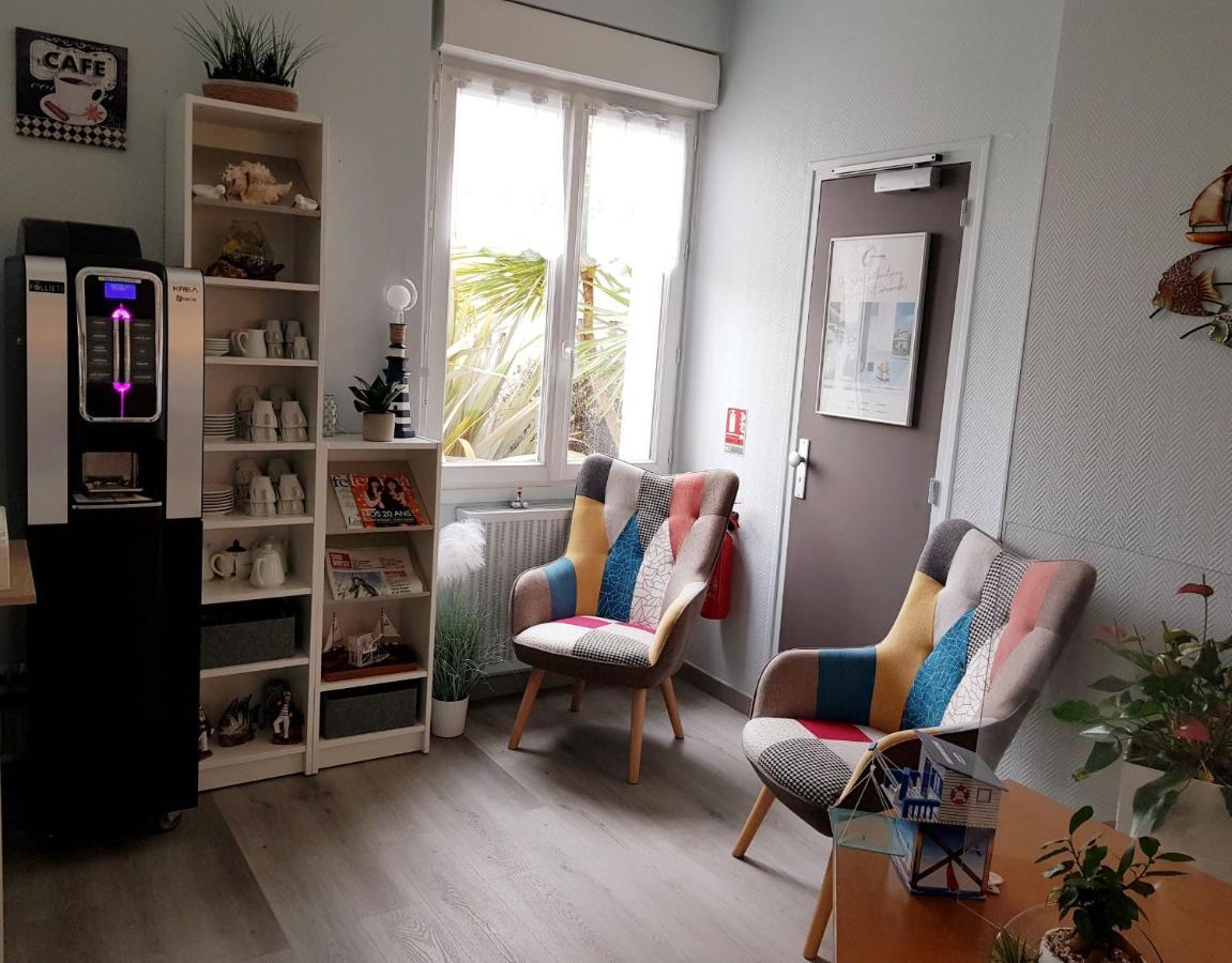The Originals Access, Hotel Corinna, Роаян Екстериор снимка
