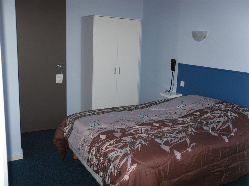 The Originals Access, Hotel Corinna, Роаян Екстериор снимка