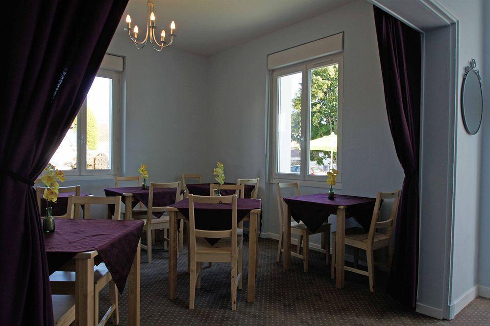 The Originals Access, Hotel Corinna, Роаян Екстериор снимка